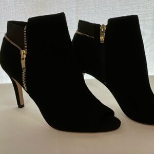 Marc Fisher Boots 8M Serenity Heeled Black Open Toe Suede Gold Zipper